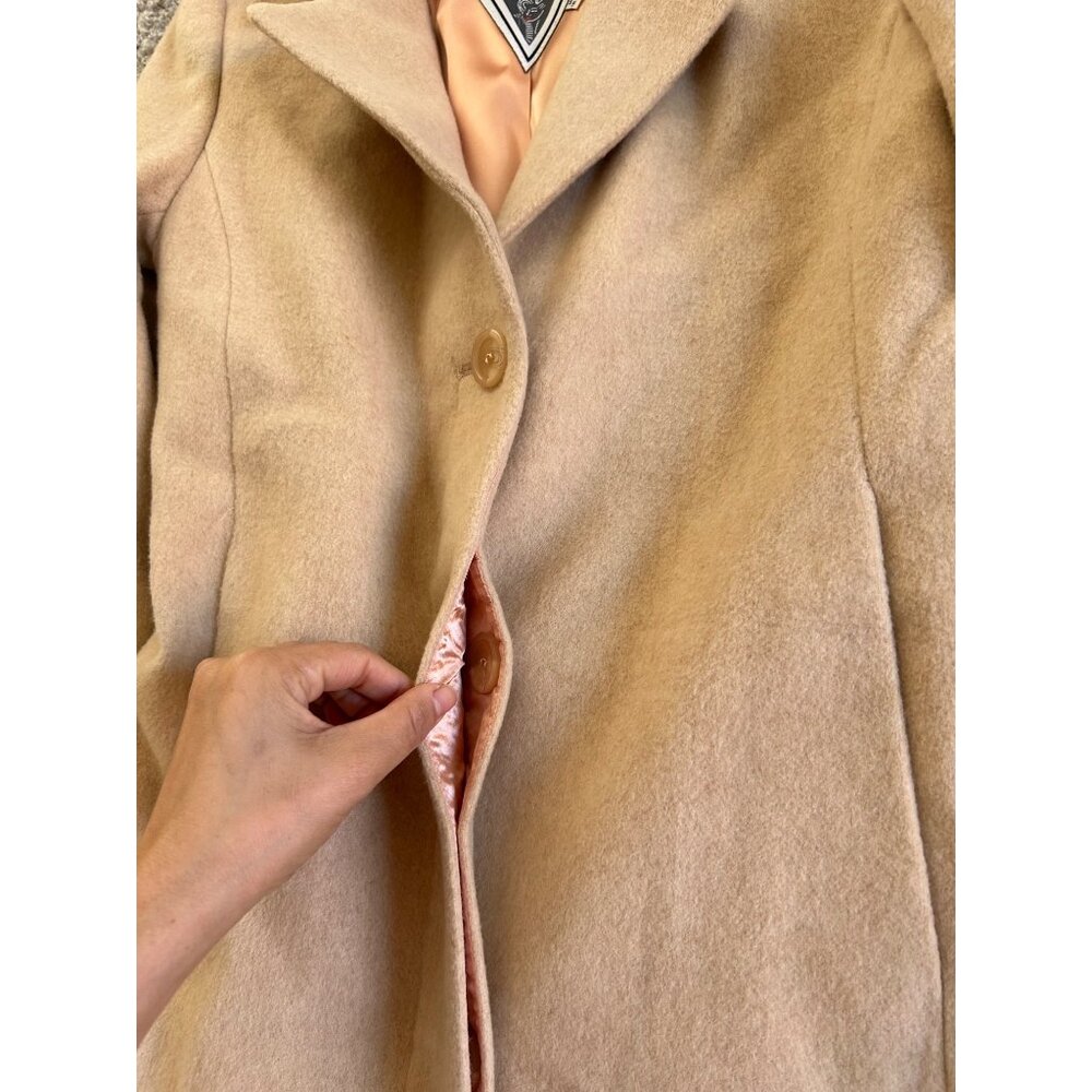 Marvin Richards Womens Sz 2 Wool & Cashmere Blend Coat Beige Lining Button Closu - Picture 13 of 16